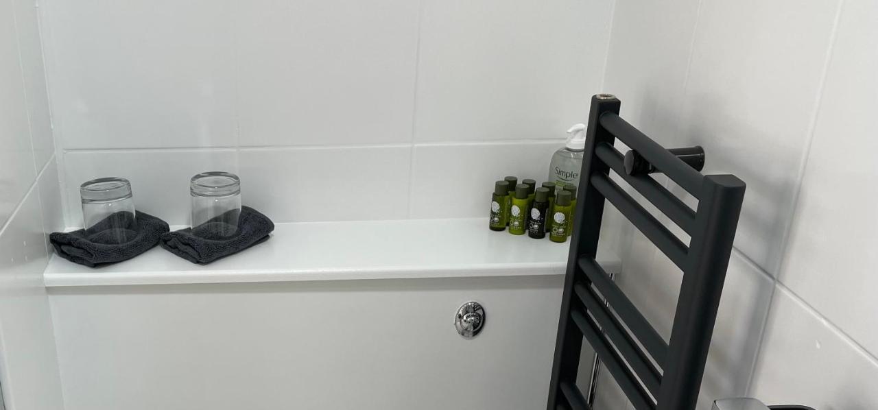 Stunning Contemporary 1 Bedroom En-Suite Annexe Plymouth Buitenkant foto
