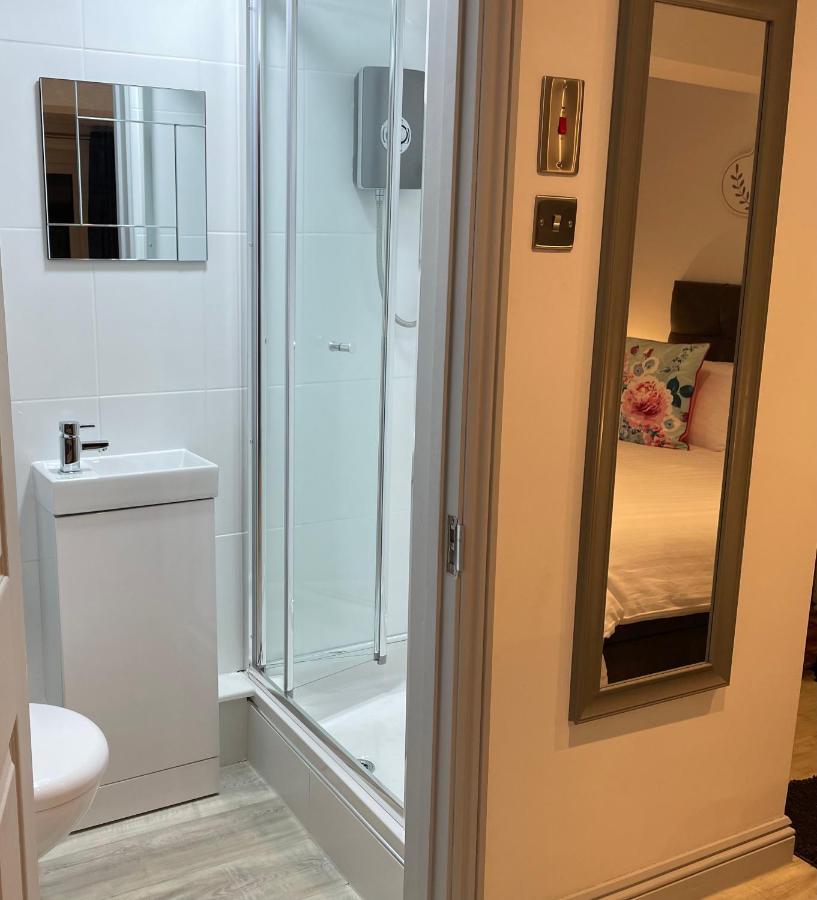 Stunning Contemporary 1 Bedroom En-Suite Annexe Plymouth Buitenkant foto